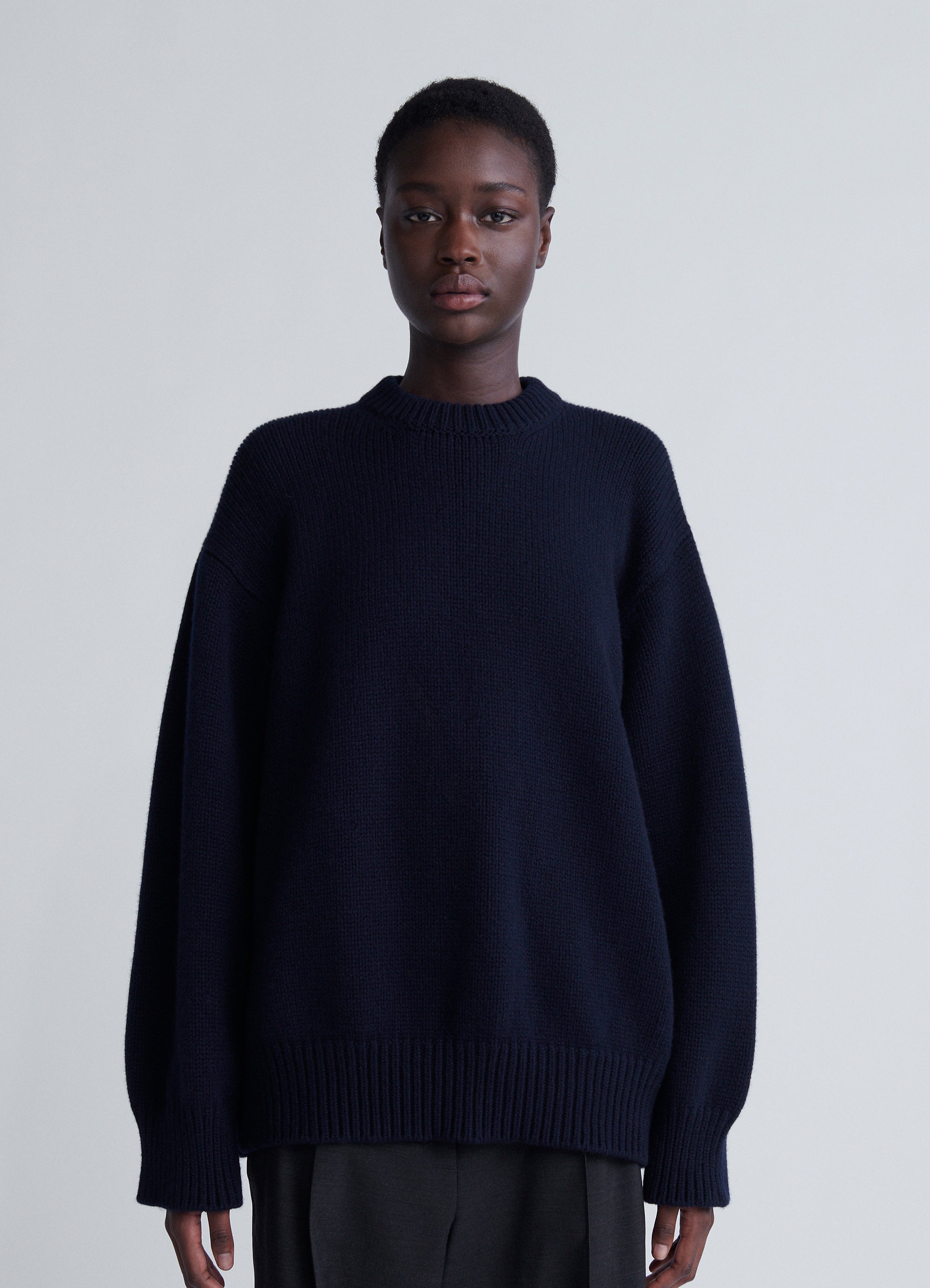 Caragh Chunky Crewneck in Navy