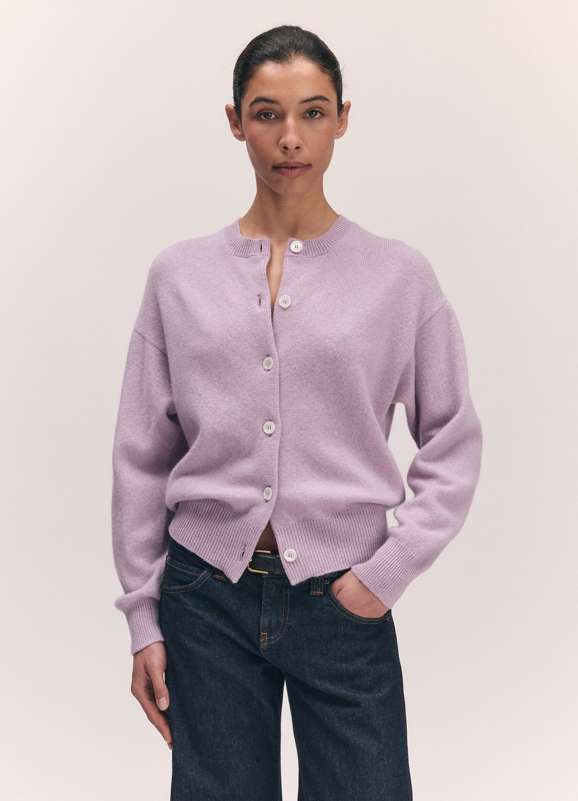 Ada Crewneck Cardigan in Lilac – &Daughter