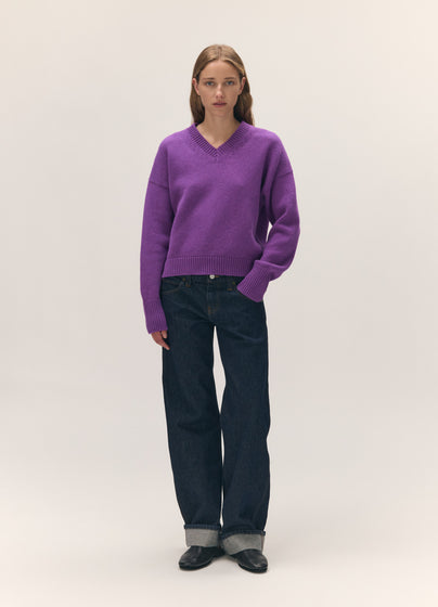 Sora Slouch V-Neck in Vivid Purple