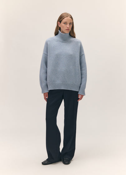 Caragh High Neck in Vintage Blue