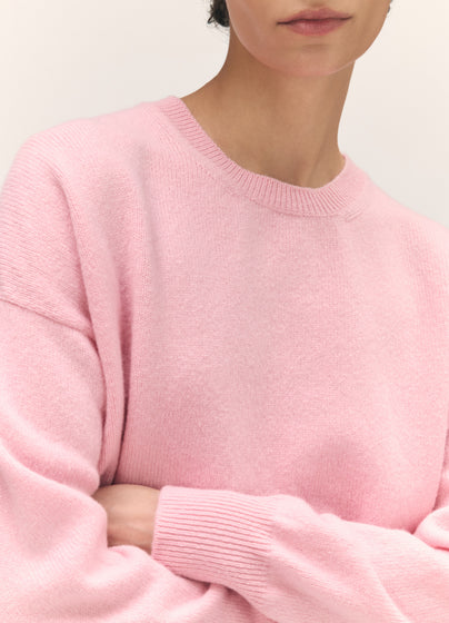 Innes Slouch Crewneck in Pale Pink