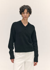 Sora Slouch V-Neck in Black