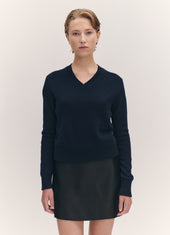 Sligo V-Neck in Navy