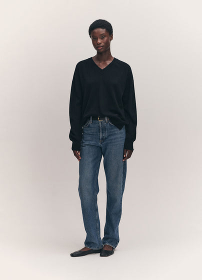 Tahra Cashmere V-Neck in Black