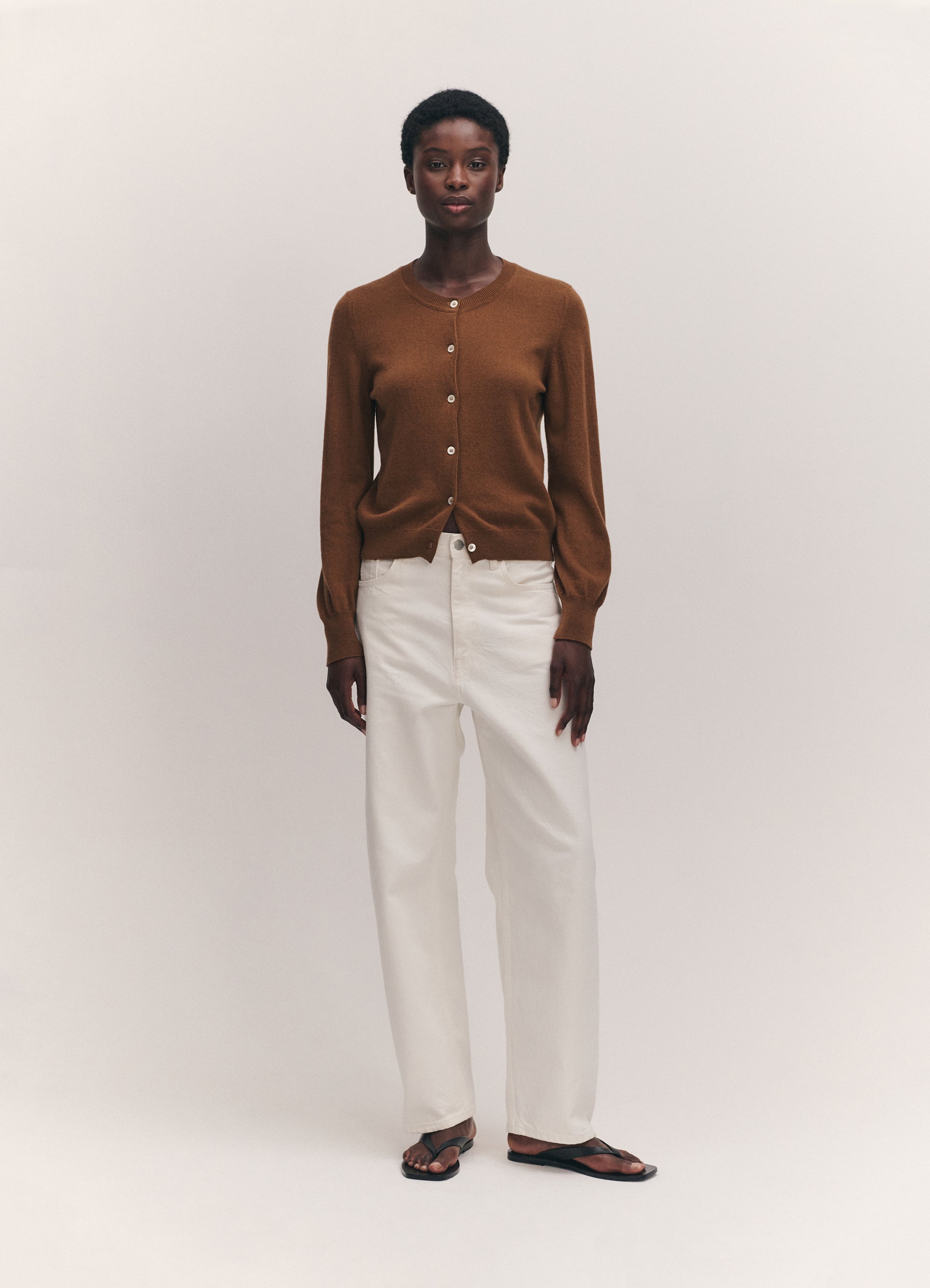 Enya Cashmere Cardigan in Hazelnut – &Daughter