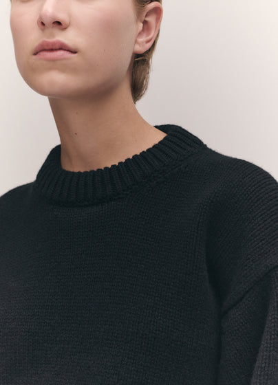Caragh Chunky Crewneck in Black