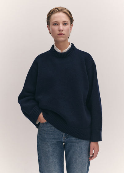 Caragh Chunky Crewneck in Navy