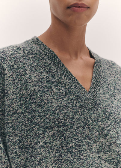 Innes Slouch V-Neck in Strath and Navy Mouline