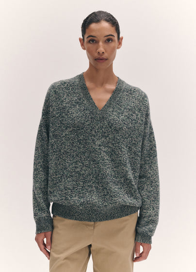 Innes Slouch V-Neck in Strath and Navy Mouline