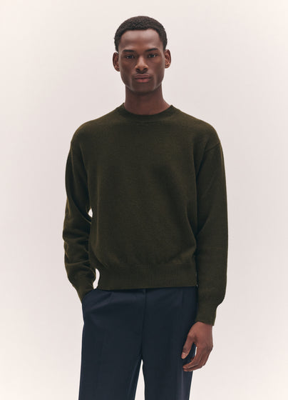 Mens Innes Slouch Crewneck in Military Green