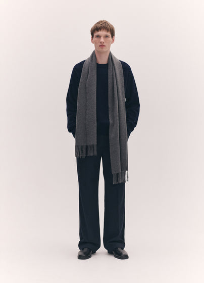 Mens Fringed Cashmere Scarf in Derby Grey