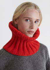 Grainne Rib Snood in Poppy Red