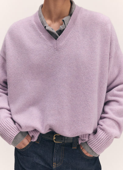 Innes Slouch V-Neck in Lilac