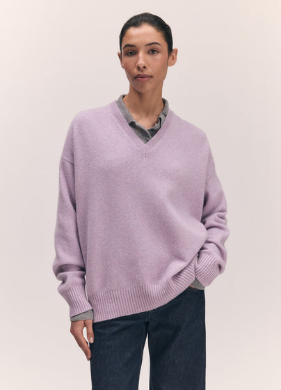 Innes Slouch V-Neck in Lilac