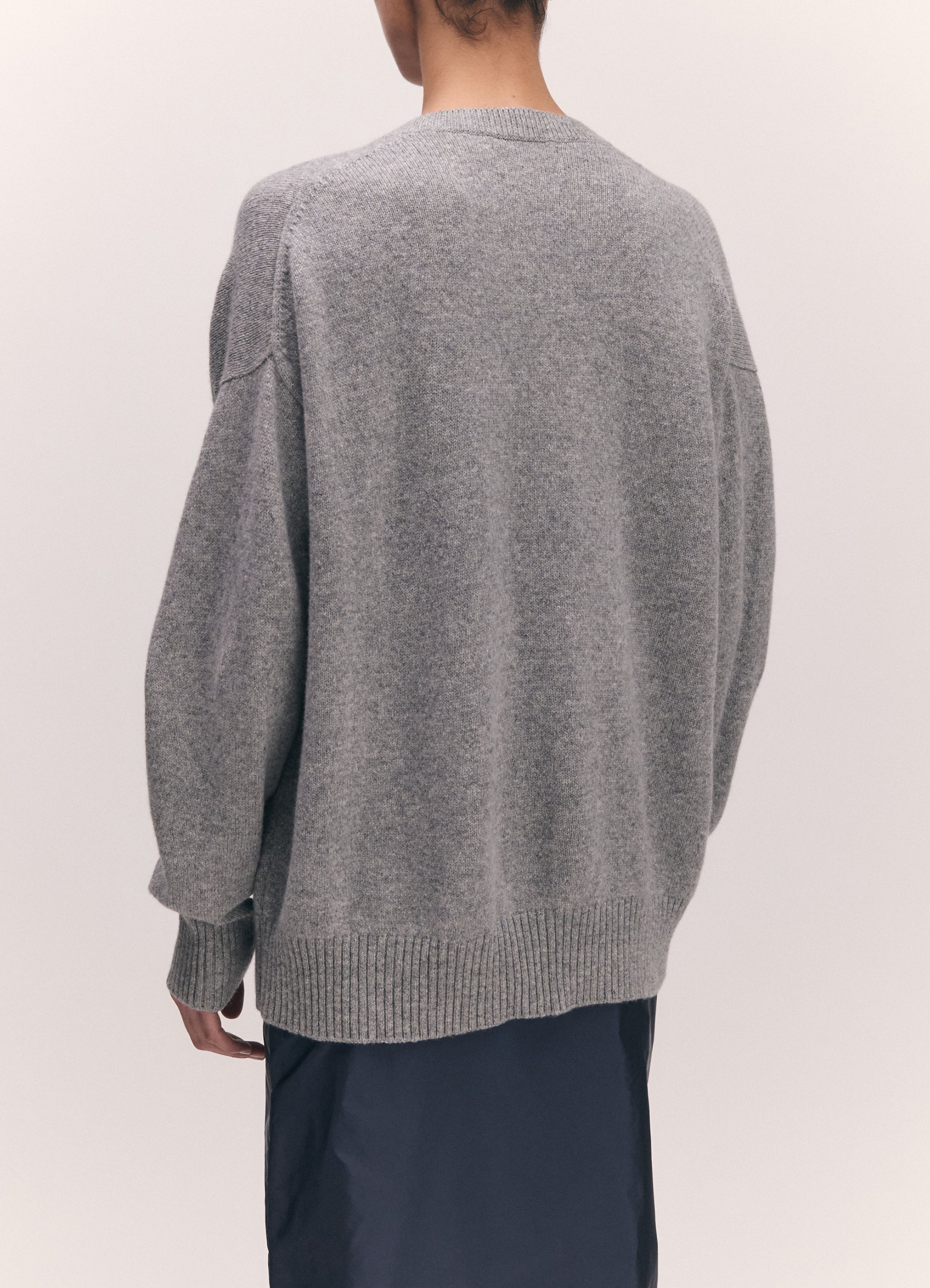 『TEN Vneck Knit GRAY L』 Innes Slouch V-Neck in Flannel Grey – &Daughter