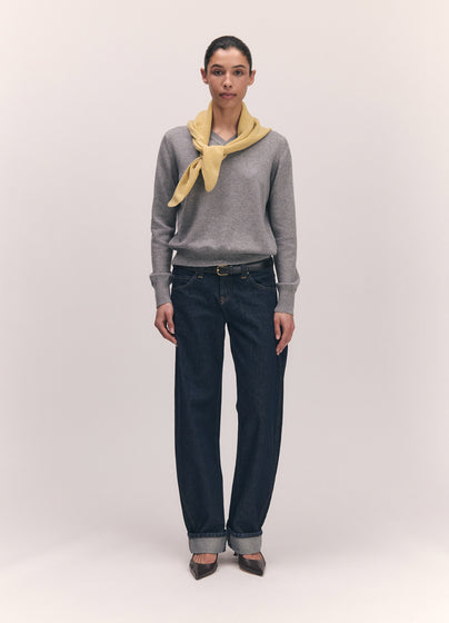 Skye Cashmere V-Neck in Soft Grey