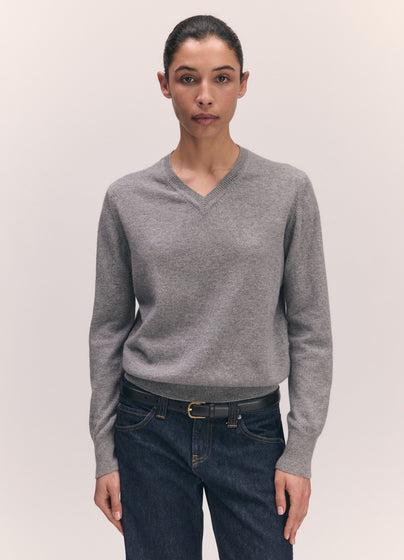 Skye Cashmere V-Neck in Soft Grey