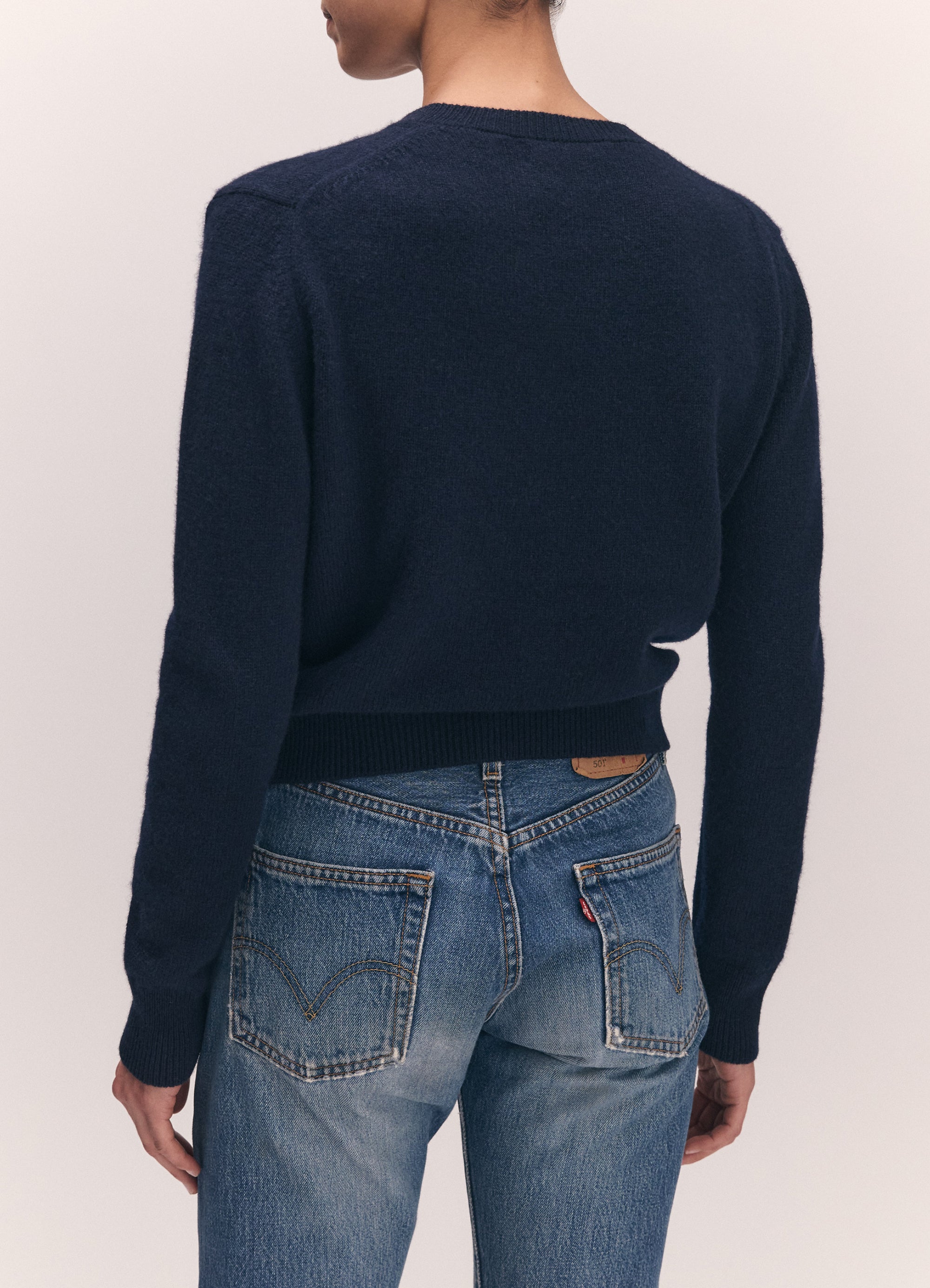 Sligo Shrunken V-Neck in Navy – &Daughter